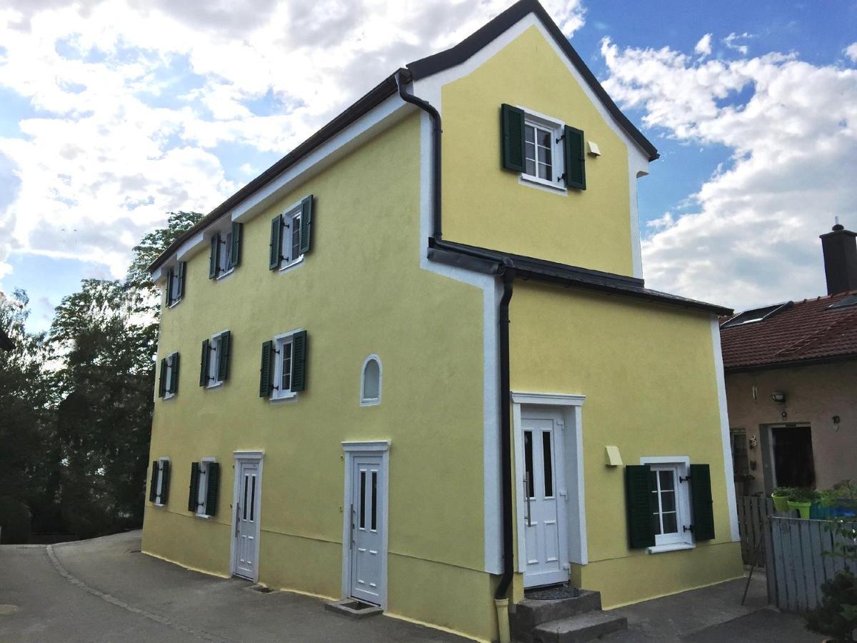 Haus Am Eck - Gaestehaus Und Appartements Altötting Exterior foto